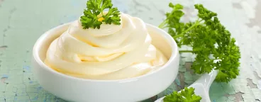 Le guide pratique de la mayonnaise De la mayonnaise maison dans un ramequin