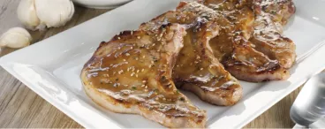 Des côtes de porc marinées avec Amora®
