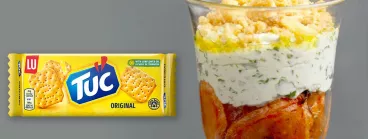 Verrines de crumble aux tomates séchées et pack biscuits TUC®