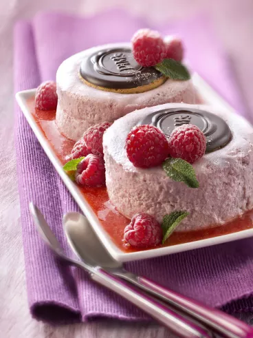 Bavarois à la framboise et aux Pim’s®