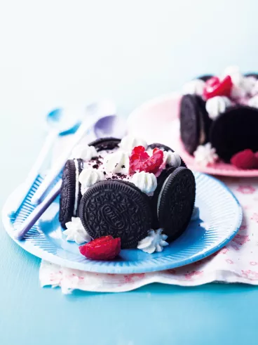 Charlottines à la mousse de framboise avec Oreo®
