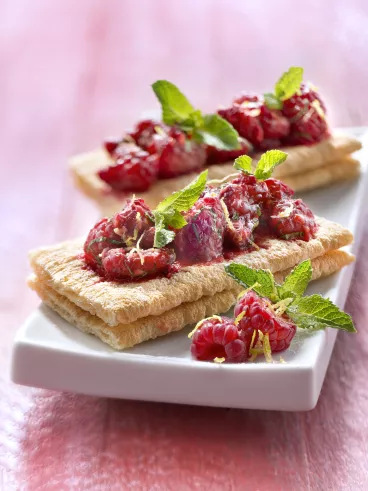 Cracotte® aux framboises et à la menthe