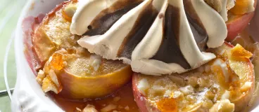 Pêches rôties avec Carte d’Or® Saveurs Amande et Vanille