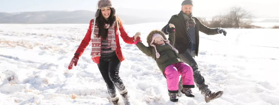 Des jeux pour s’amuser avec de la neige en famille