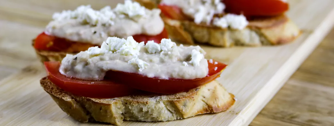 Tapas au chèvre et à la tomate Tapas au chèvre et à la tomate