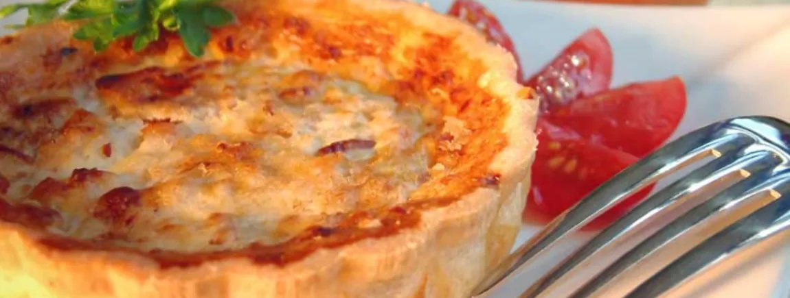 Une recette de quiche pratique et savoureuse avec la moutarde Mi-Forte Amora® 