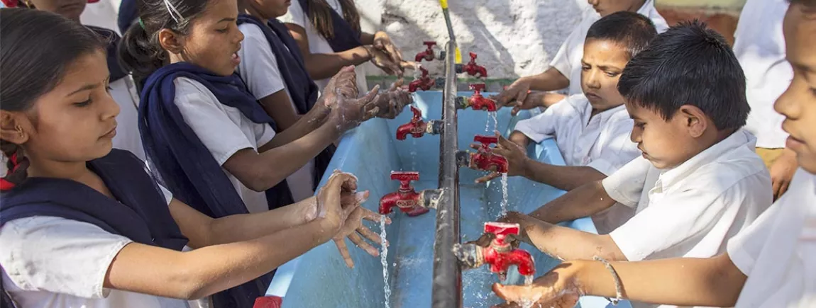Avec Unilever, soutenez l’UNICEF ! Domestos soutient l'UNICEF