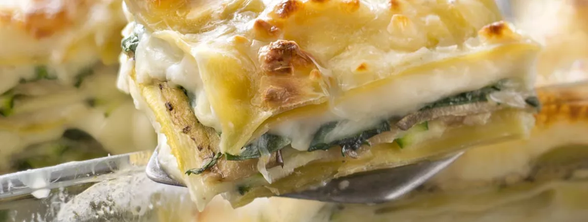 Lasagnes aux légumes, sauce béchamel avec Fleur de Maïs Maïzena ® Lasagnes aux légumes, sauce béchamel avec Fleur de Maïs Maïzena®