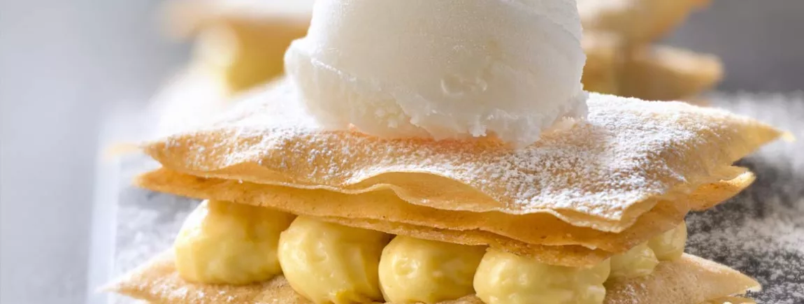 Mille-feuilles croustillant et sorbet plein fruit citron Carte d’Or® Mille-feuilles croustillant et sorbet plein fruit citron Carte d’Or®