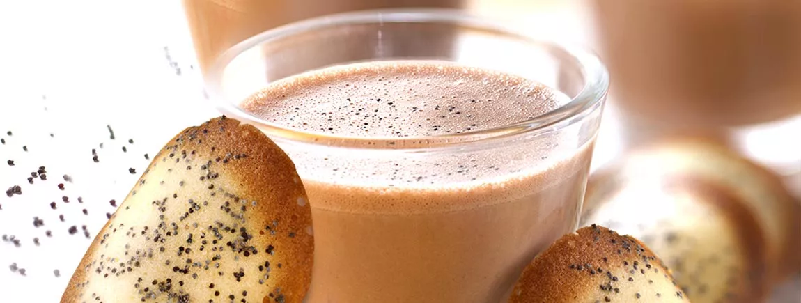 Lassi crousti-moussant au Tassimo ® Suchard ® Lassi au Tassimo® Suchard® et tuiles au graines de pavot