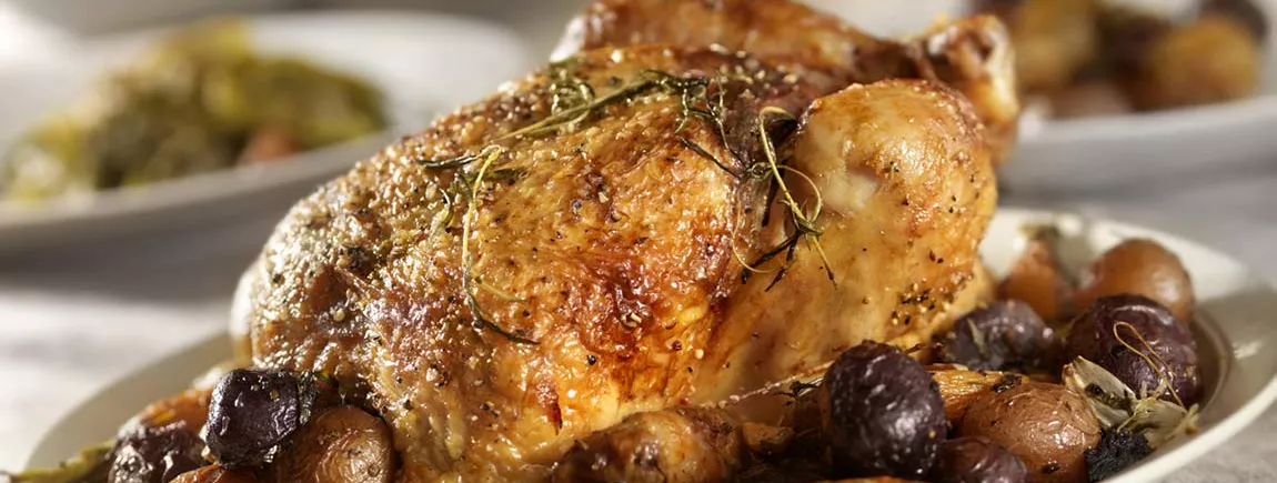 Poulet rôti et pommes de terre Poulet rôti et pommes de terre