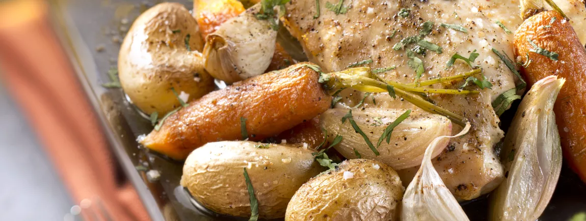 Blanc de pintade rôti, carottes et pommes de terre Blanc de pintade rôti, carottes et pommes de terre avec Fruit d’Or® Doux